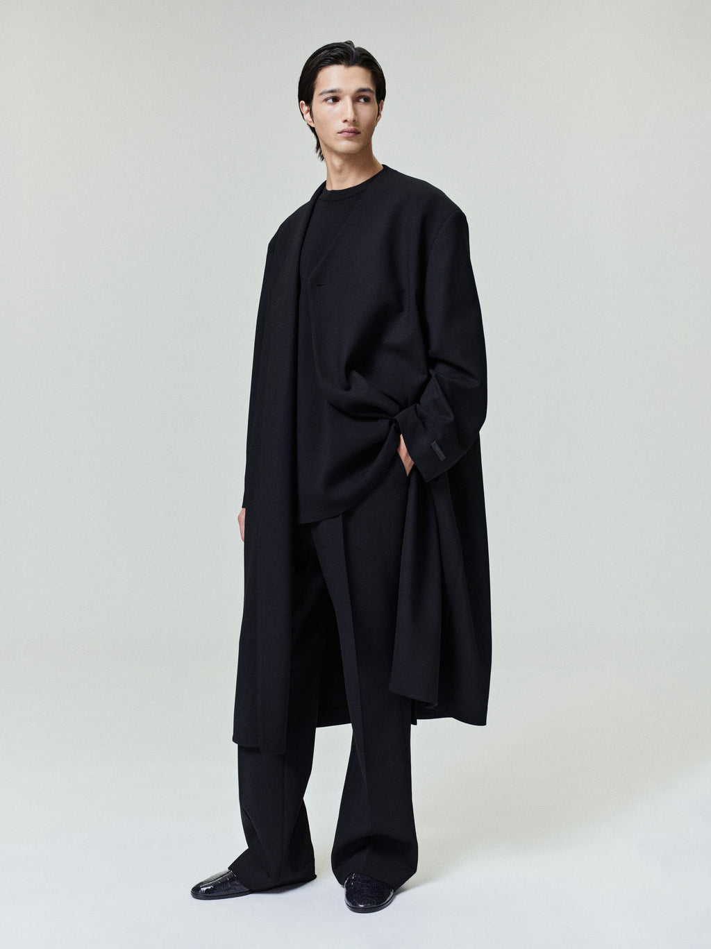 Double Weave Wool Double Breasted Lapelless Coat