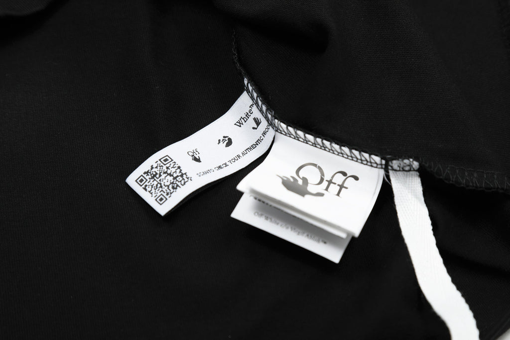 Off-White Cashew Flower Arrow Pattern T-Shirt