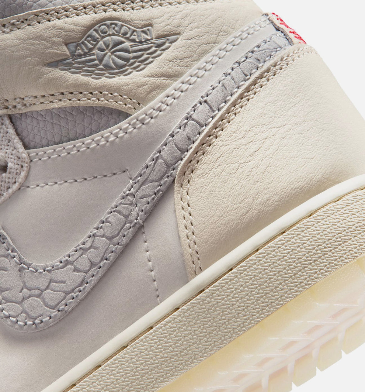 Air Jordan 1 Retro High OG "Sail" Big Kids' Shoe – Sail/University Red/Pale Ivory/Coconut Milk/Phantom