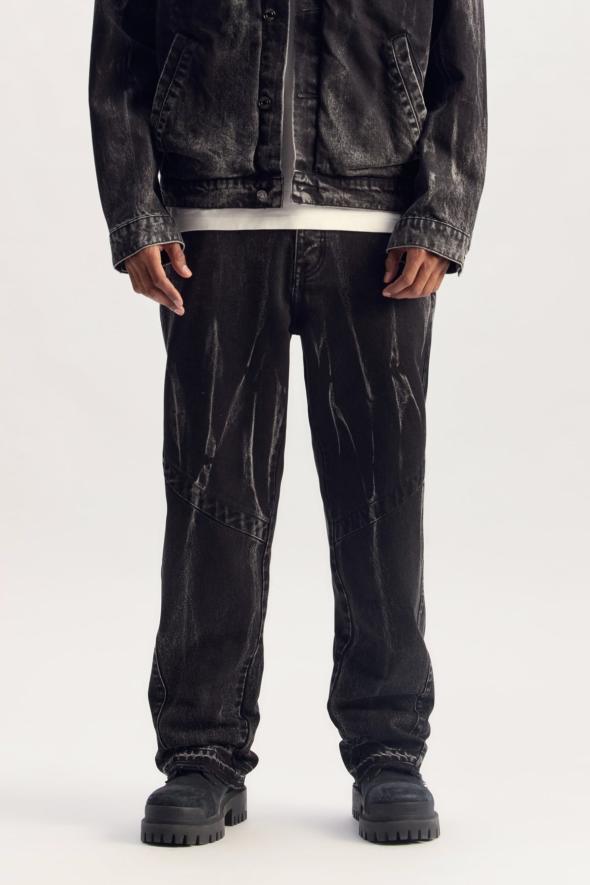 P018 Black Tie Dye