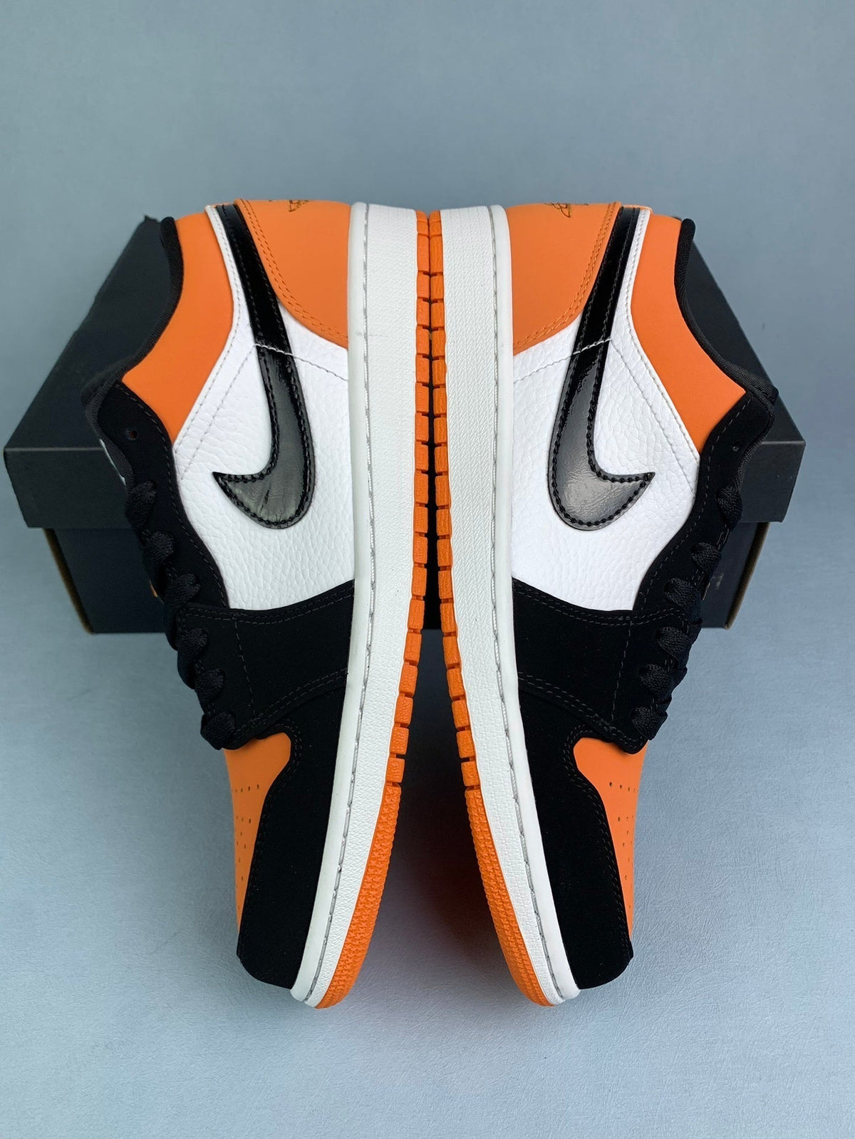 Air Jordan 1 Low Black Shattered Backboard 553558-128 Unisex Sneakers