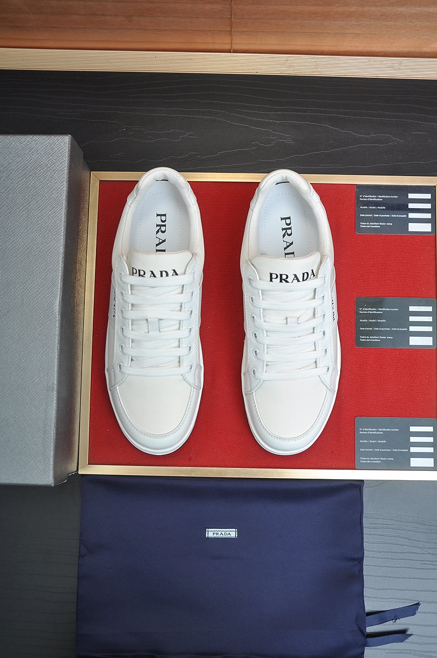 Prada Contrast Lace Low-Top Sneakers